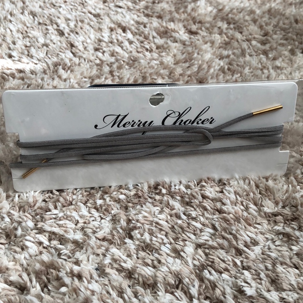 Brand New Still Packaged Light Grey w Gold Choker!